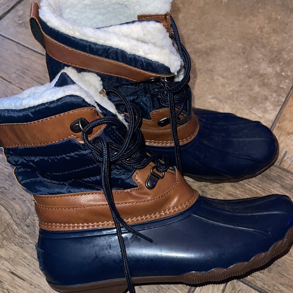 Boots - Picture 4 of 4